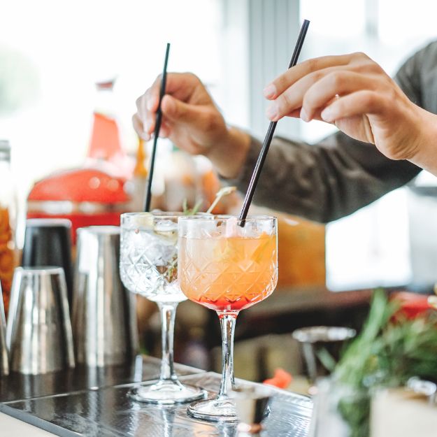 Alcoholic Beverages – Vodka mixes